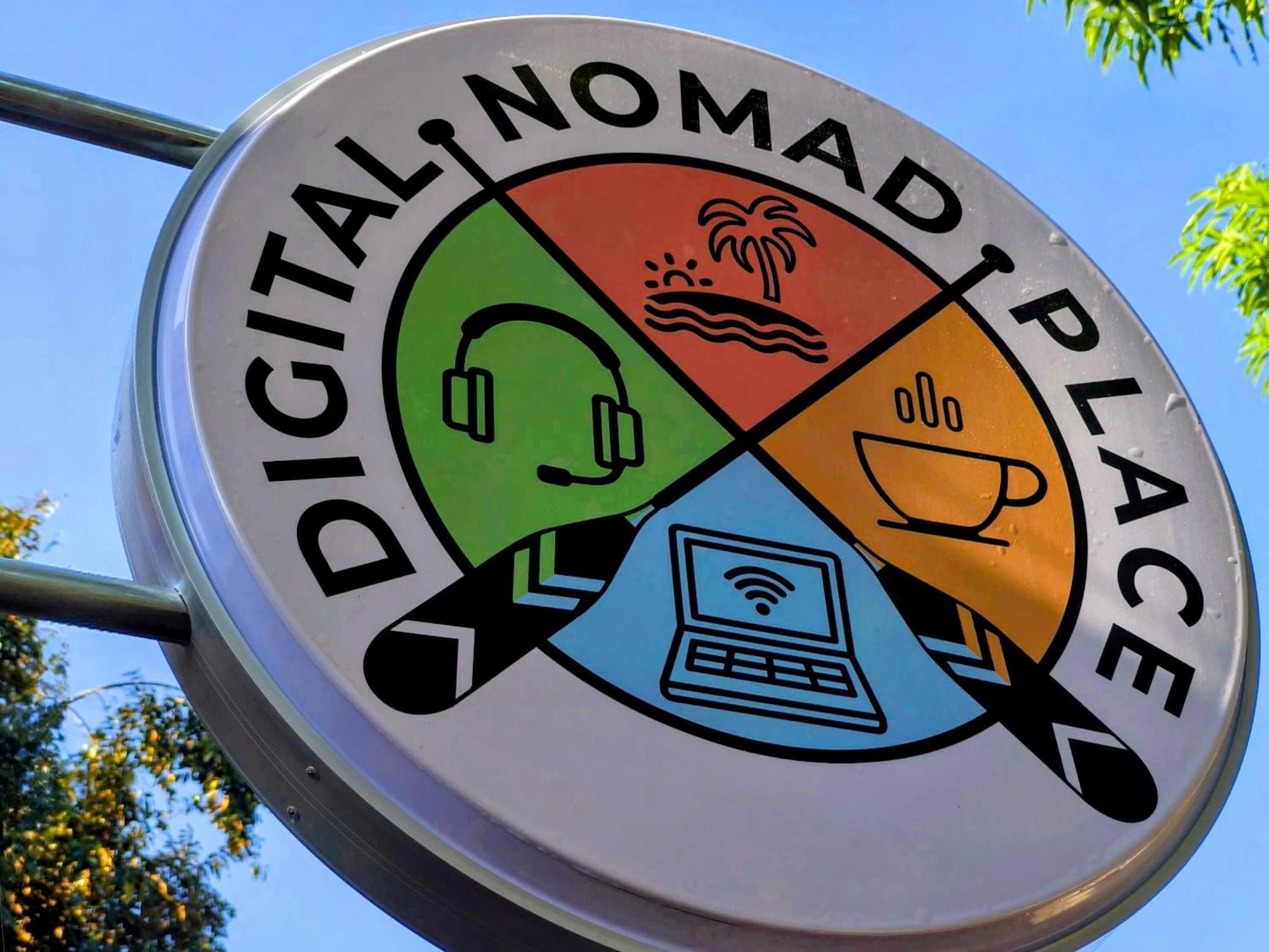 Digital Nomad Place - City Center Coron Eksteriør bilde