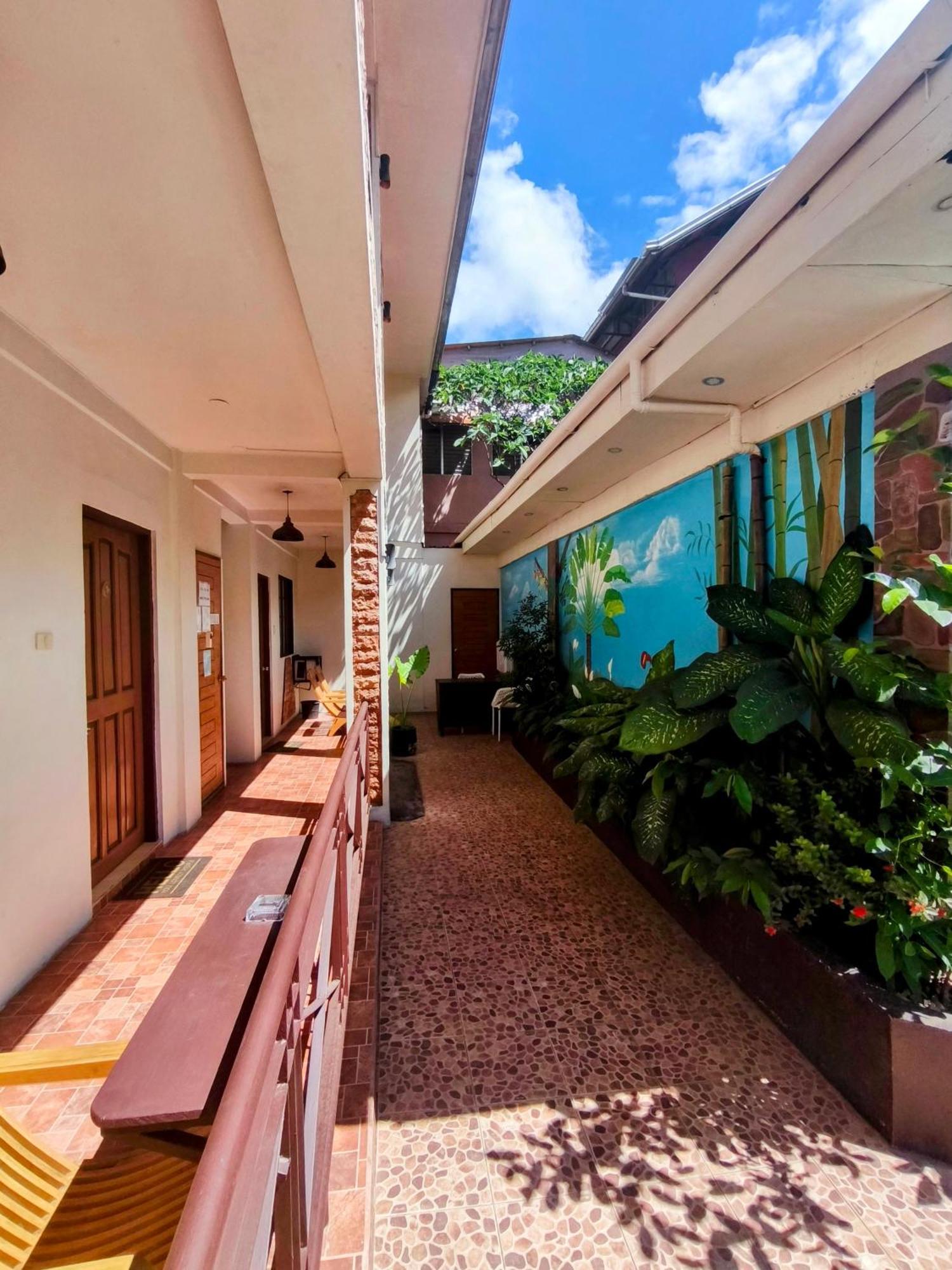 Digital Nomad Place - City Center Coron Eksteriør bilde